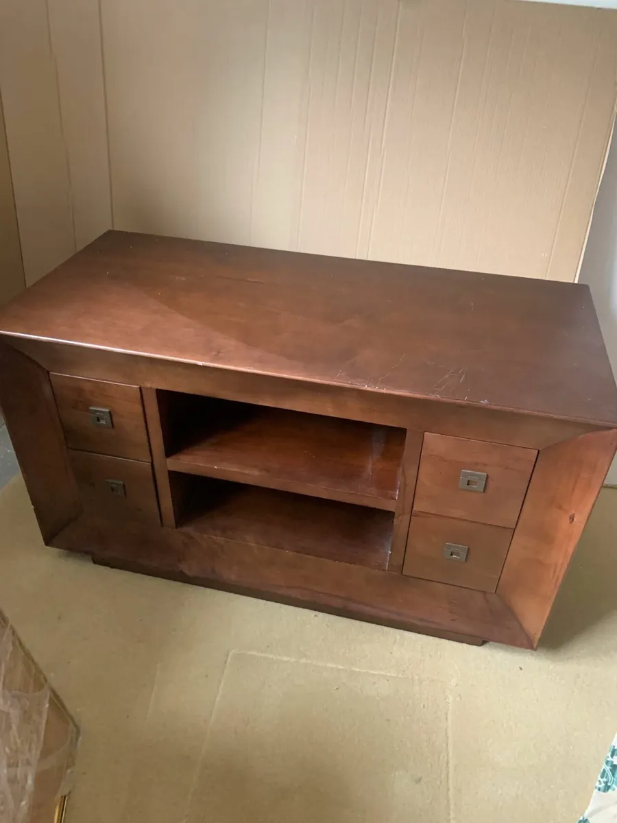 Coffee table and TV stand - Image 2