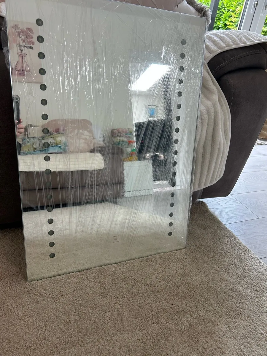 Mirror - Image 2