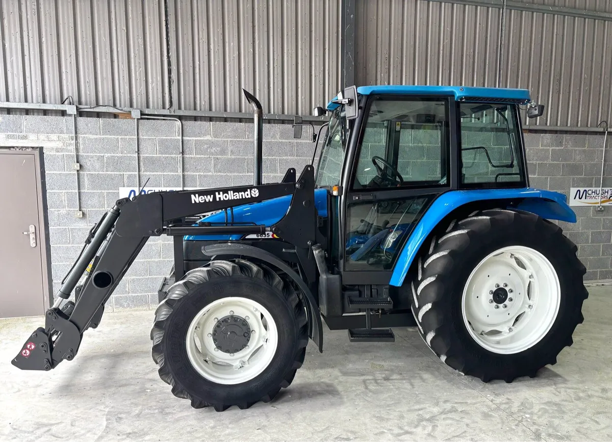 NEW HOLLAND 6635 c/w Loader - Image 4