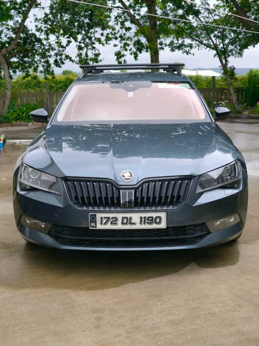 Skoda Superb L&K Combi Estae - Image 2
