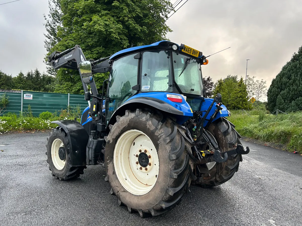 2019 New Holland T5-105 with Loader - Image 2