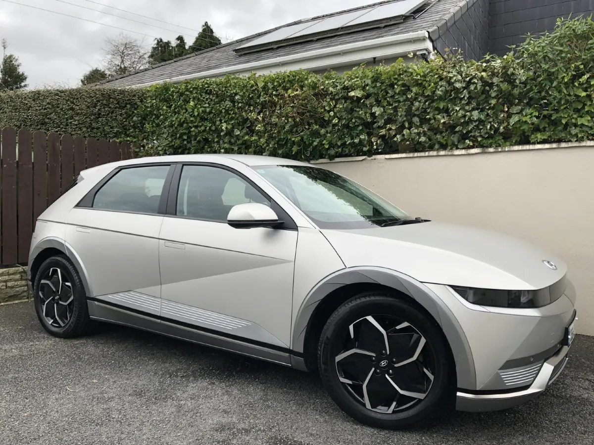 HYUNDAI IONIQ 5 PREMIUM 77.4 kWh - 228PS 4DR AUTO - Image 1