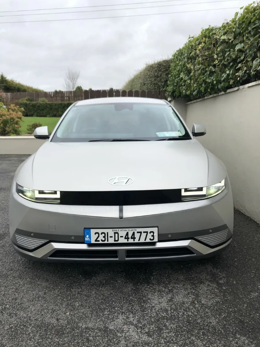 HYUNDAI IONIQ 5 PREMIUM 77.4 kWh - 228PS 4DR AUTO - Image 3