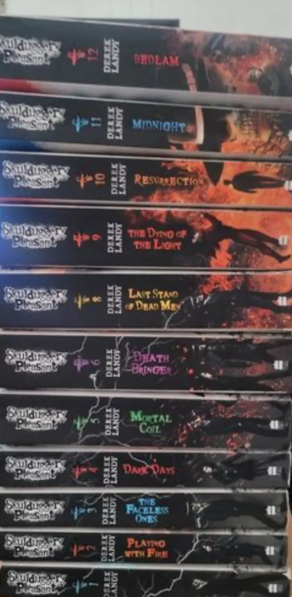 14 Skulduggery Books - Image 2