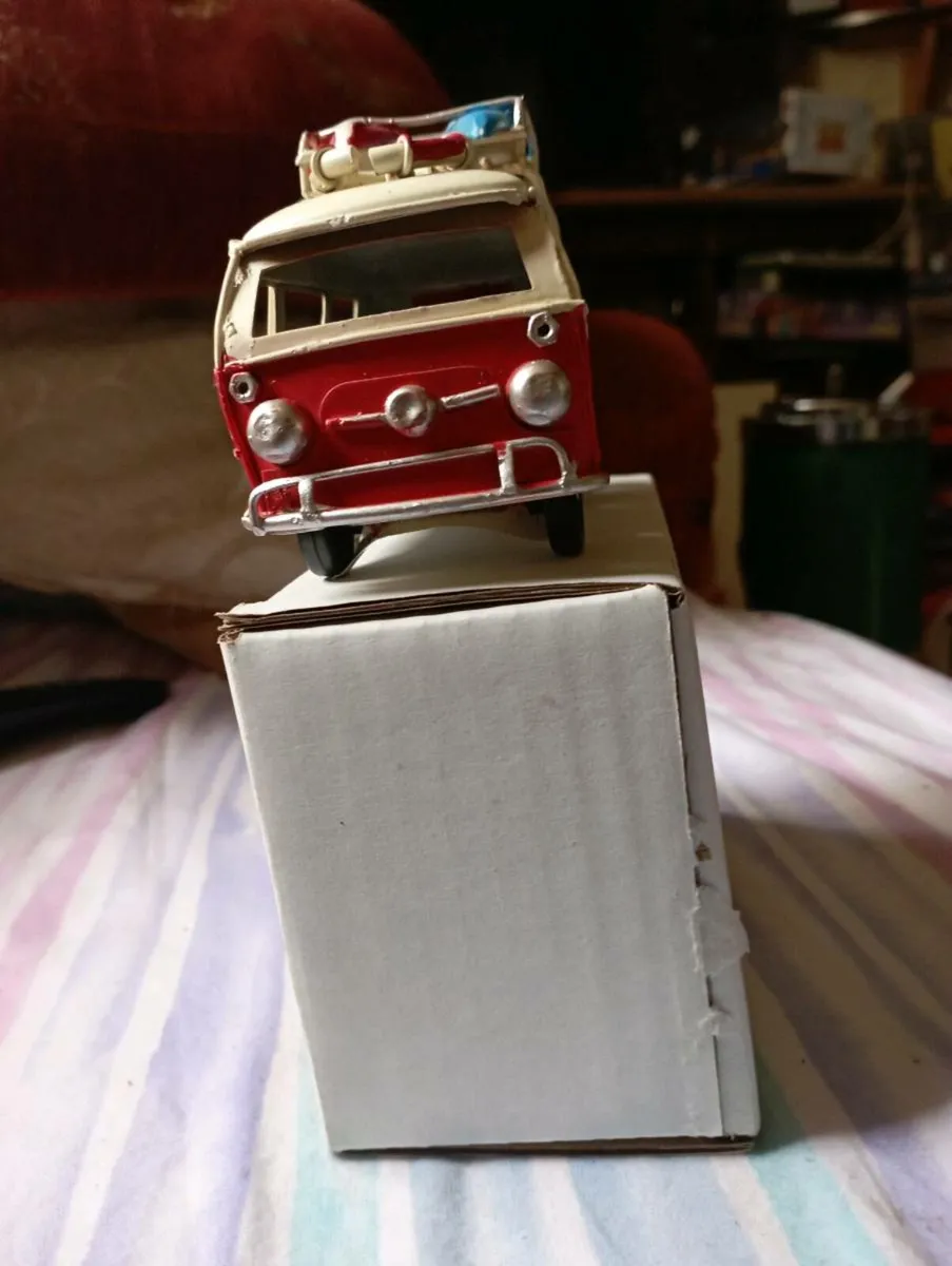 VINTAGE LESSER & PAVEY CAMPER VAN WITH SURFBOARD - Image 2