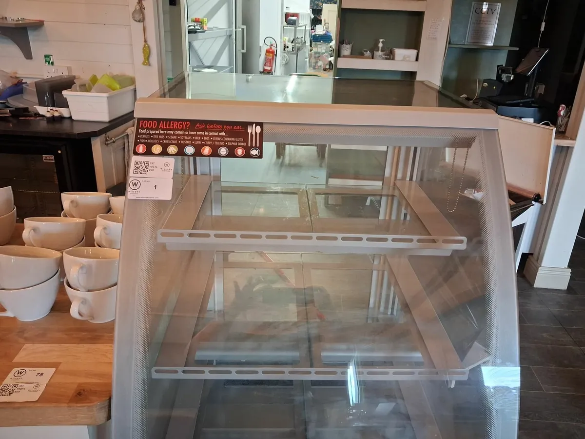 Online Auction Of A Cake Display Refrigerator - Image 2
