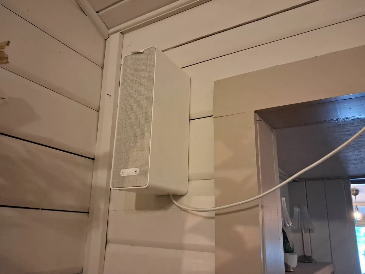 Online Auction Of A Speaker & More! - Image 1