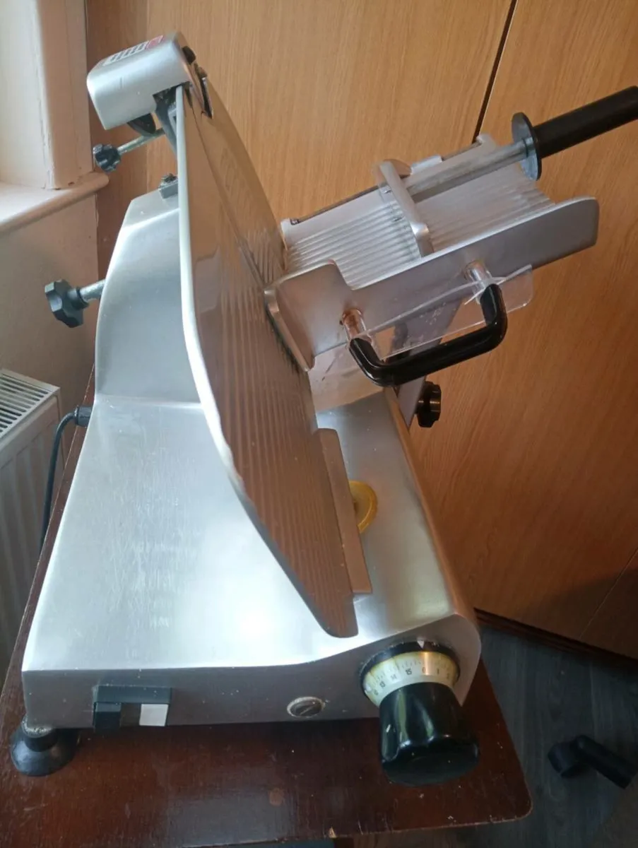 Meat slicer - Image 1