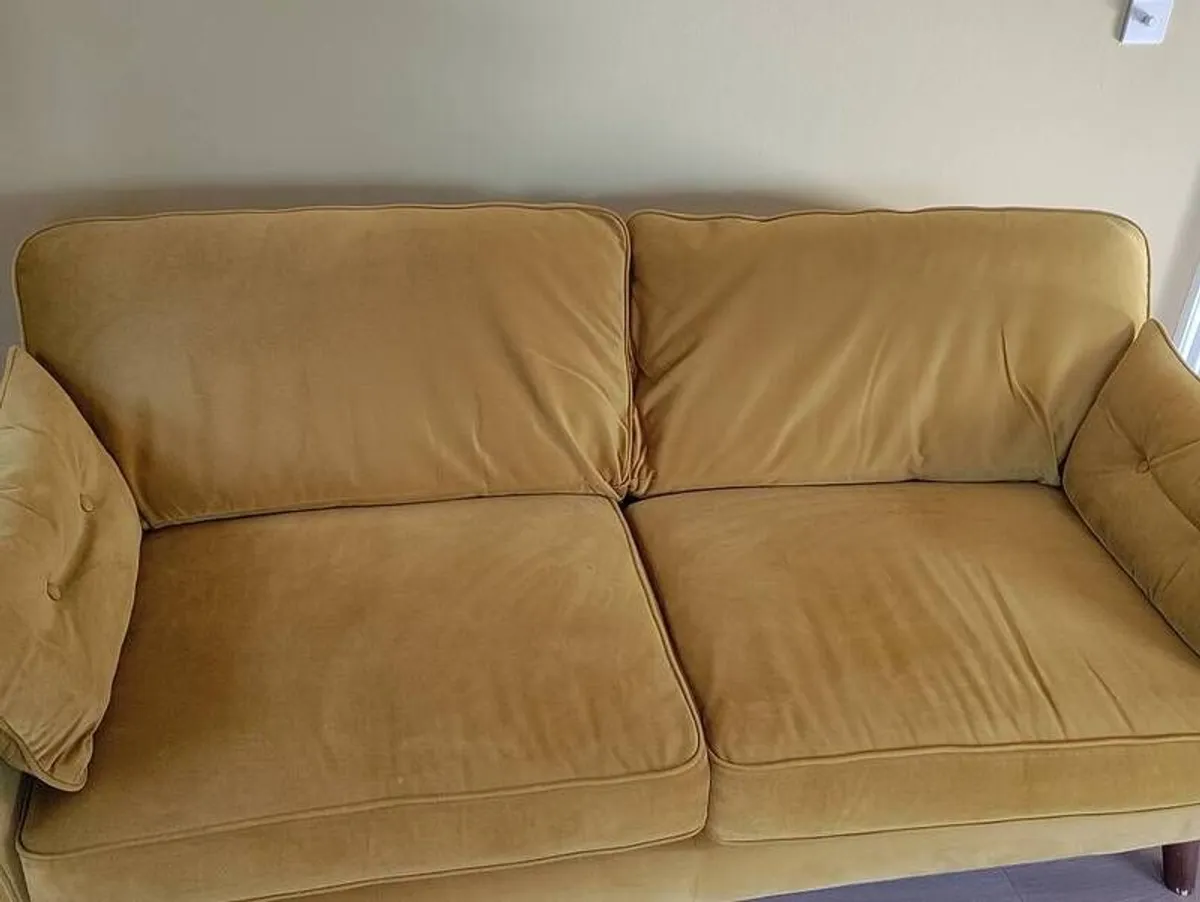 settee - Image 4