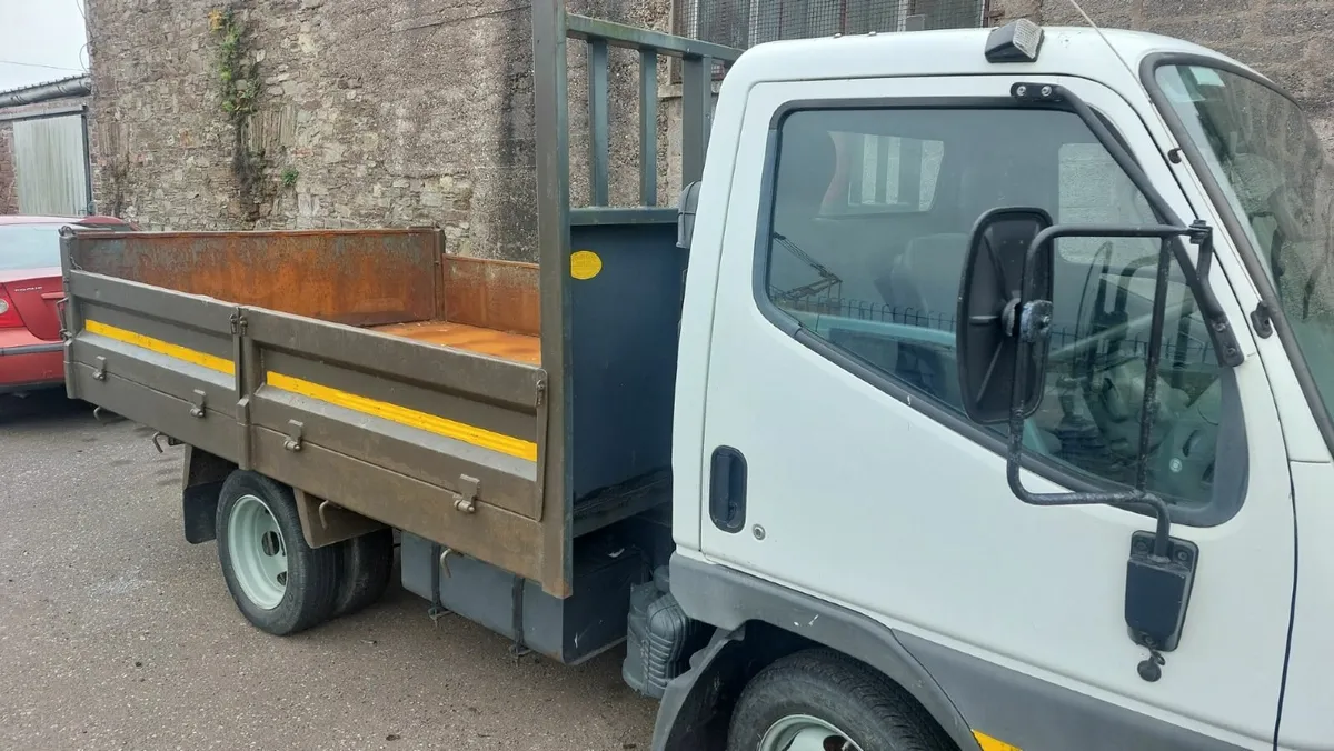 Mitsubishi Canter 2004 - Image 2