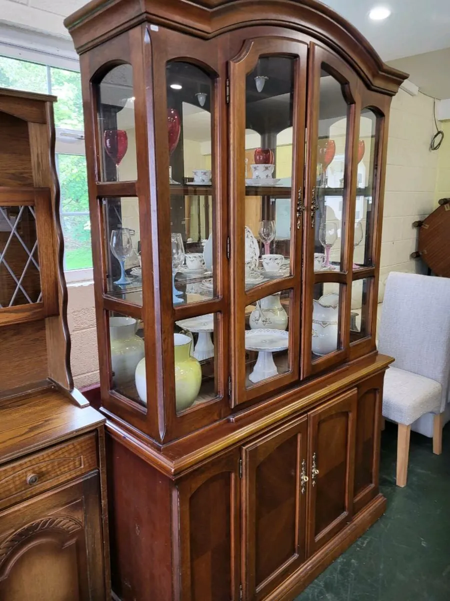Beautiful Large Display Cabinet - Image 2