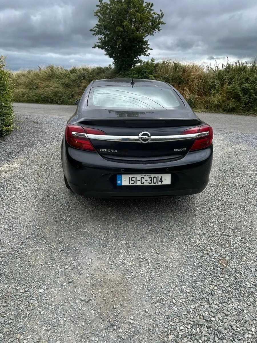 2011 Clio 1.5dsl,, 2015 Opel insignia , 2012 Astra - Image 3