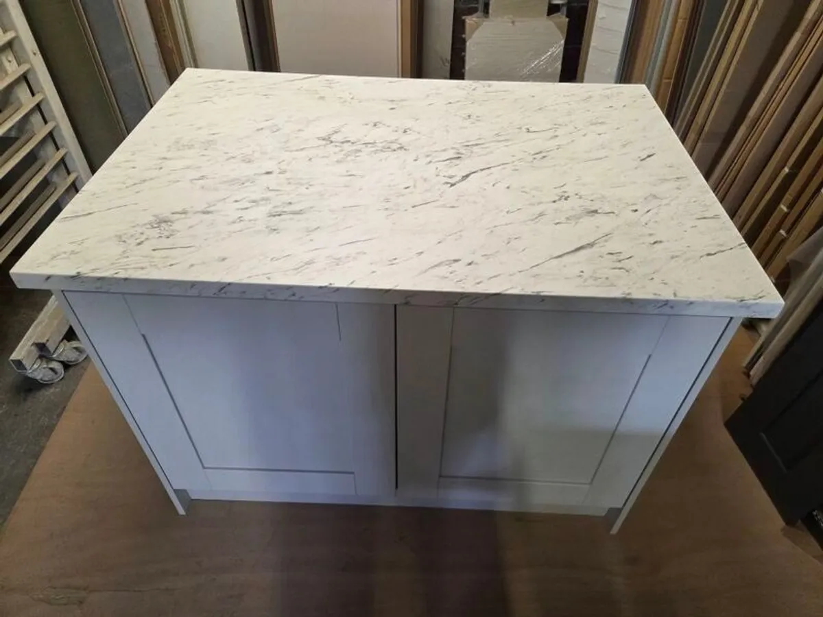 kitchen Island shaker style ( light grey ) - Image 1