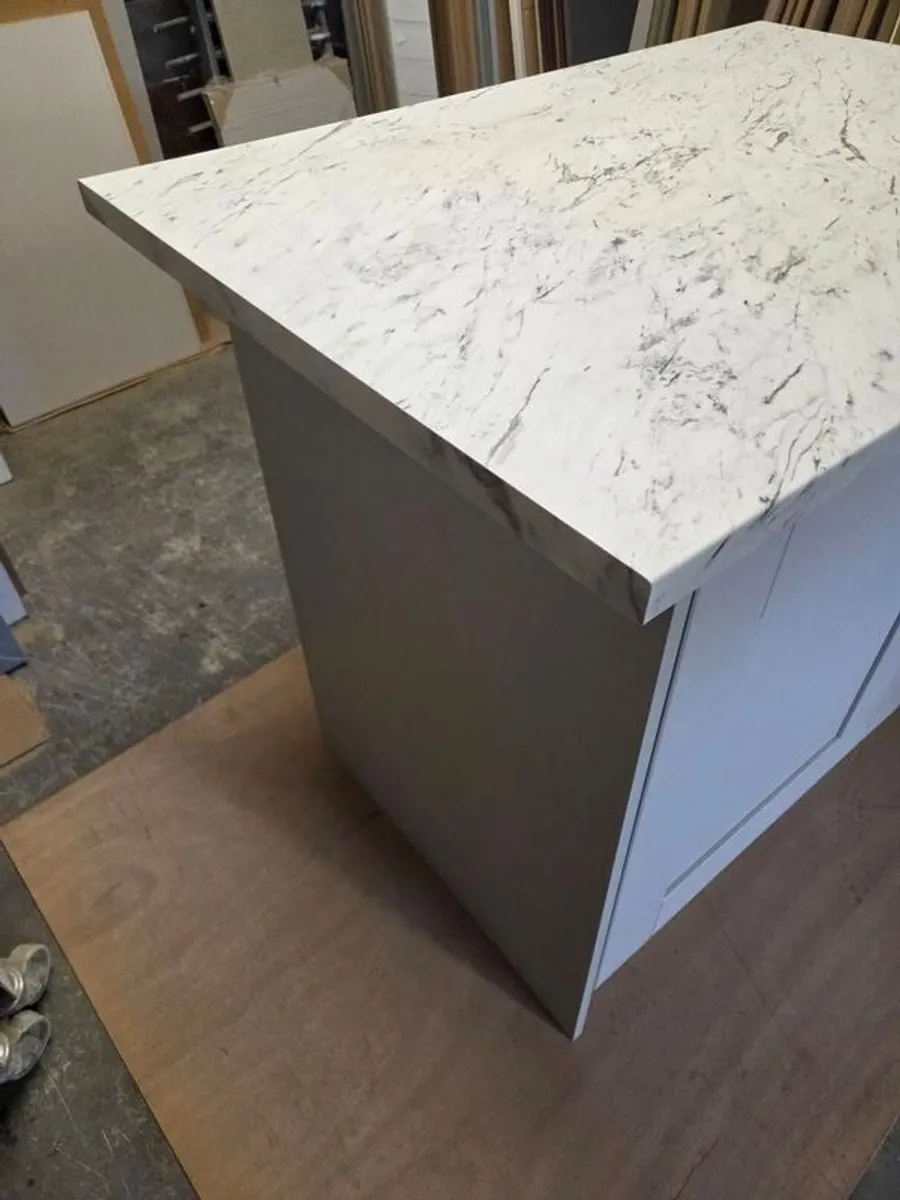 kitchen Island shaker style ( light grey ) - Image 3