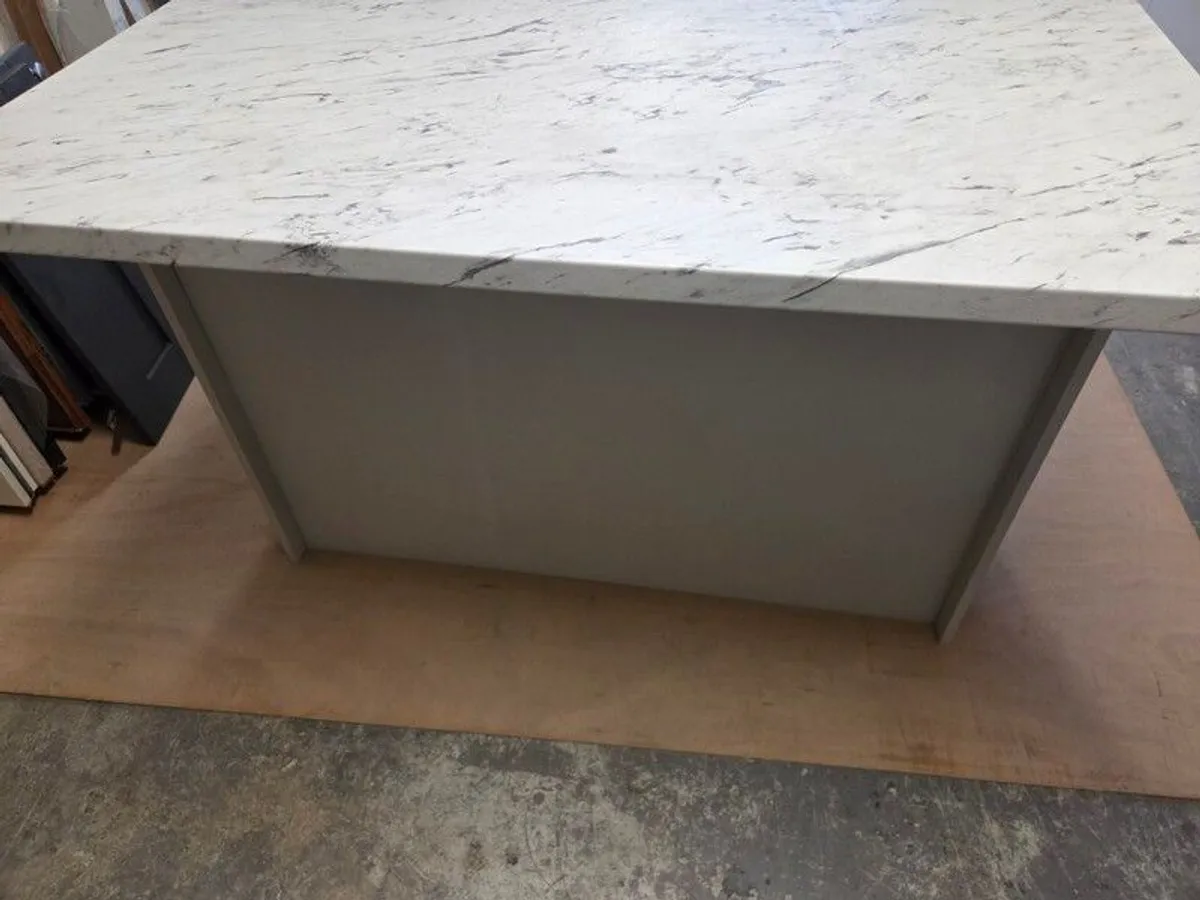kitchen Island shaker style ( light grey ) - Image 4