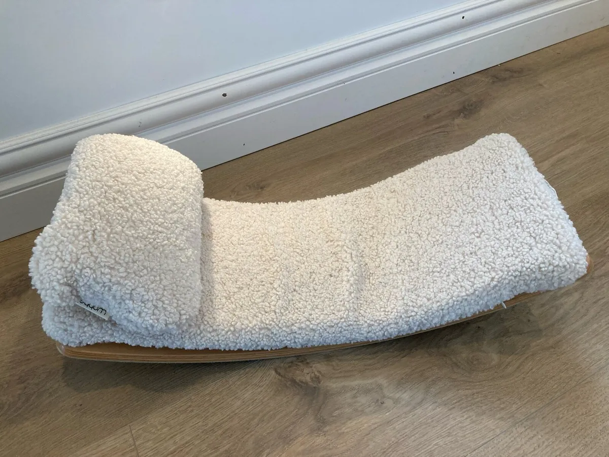 Wobbel Starter with Deck & Pillow - Image 1