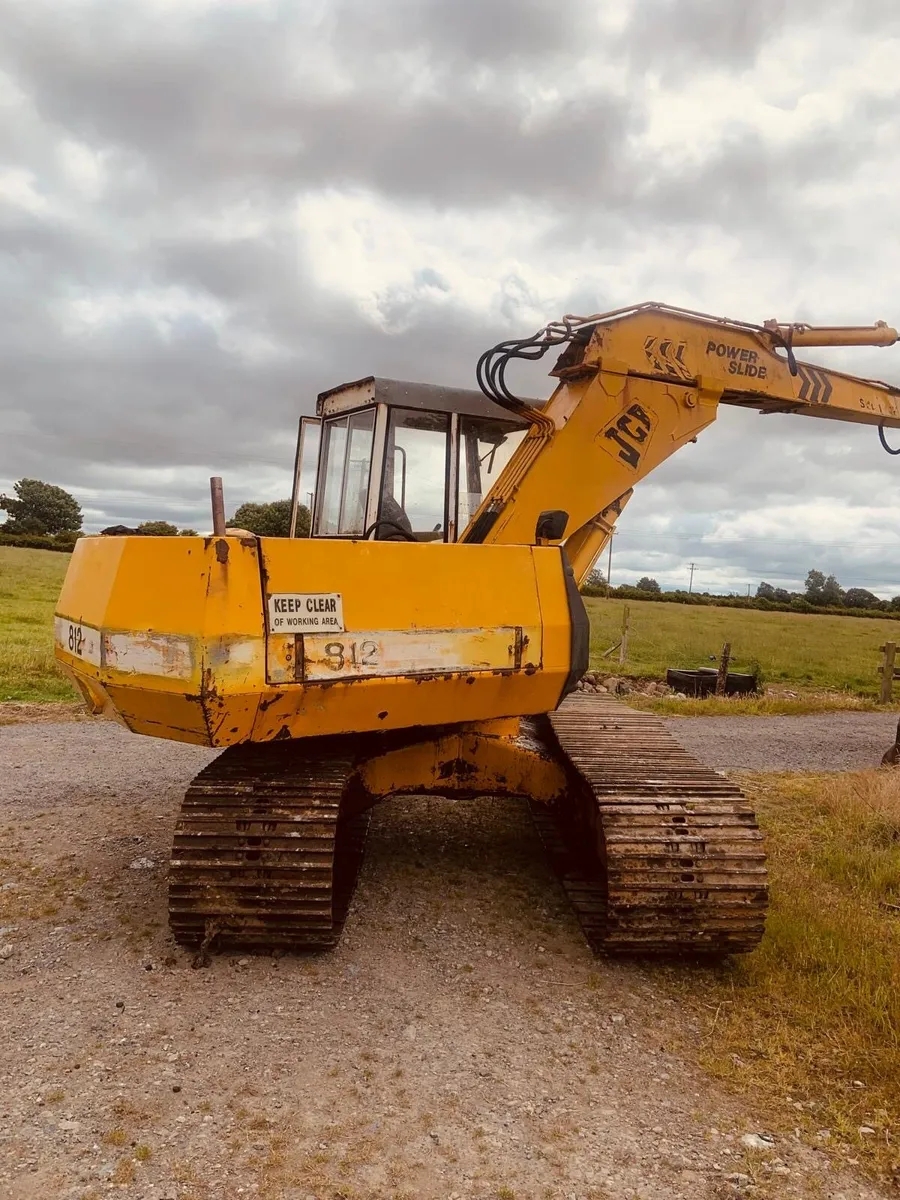 JCB 812 Digger - Image 1