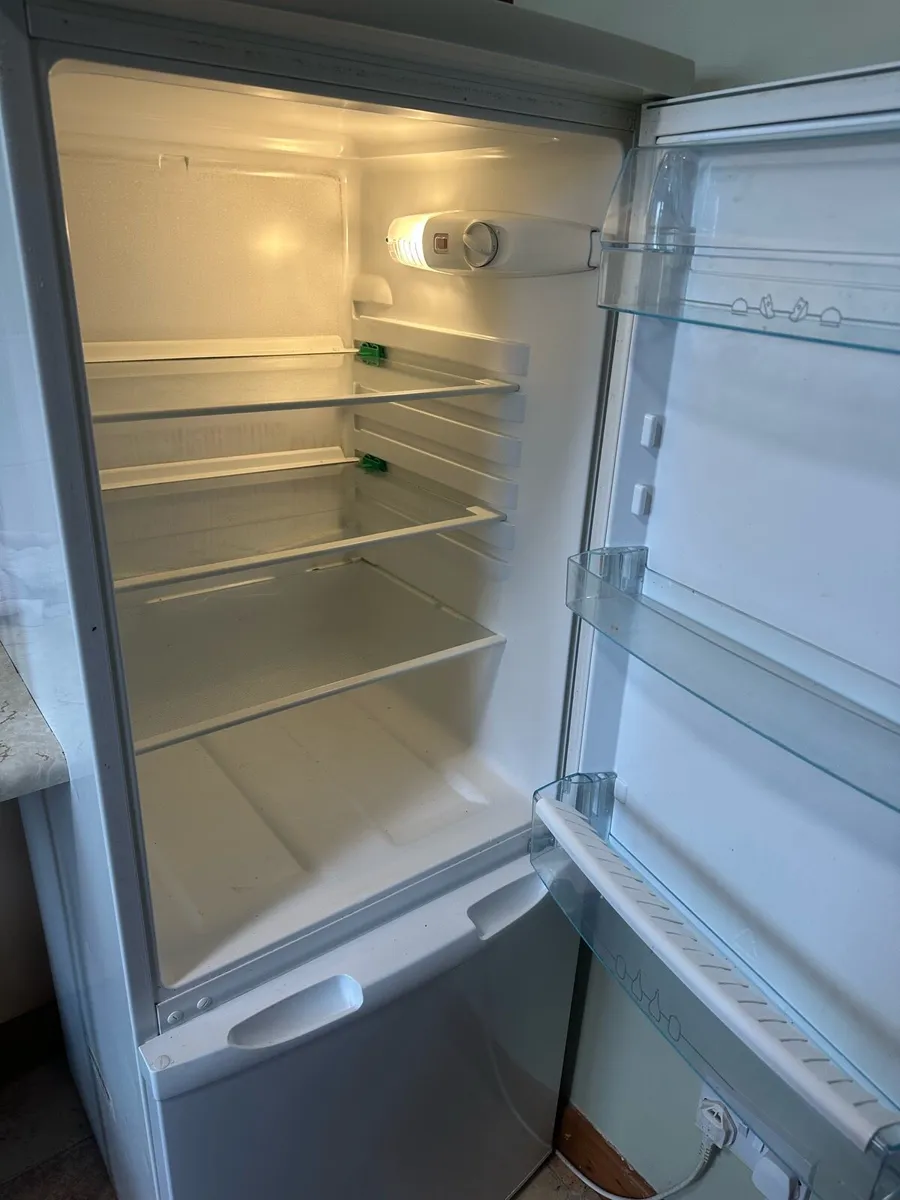 Fridge freezer - Image 2