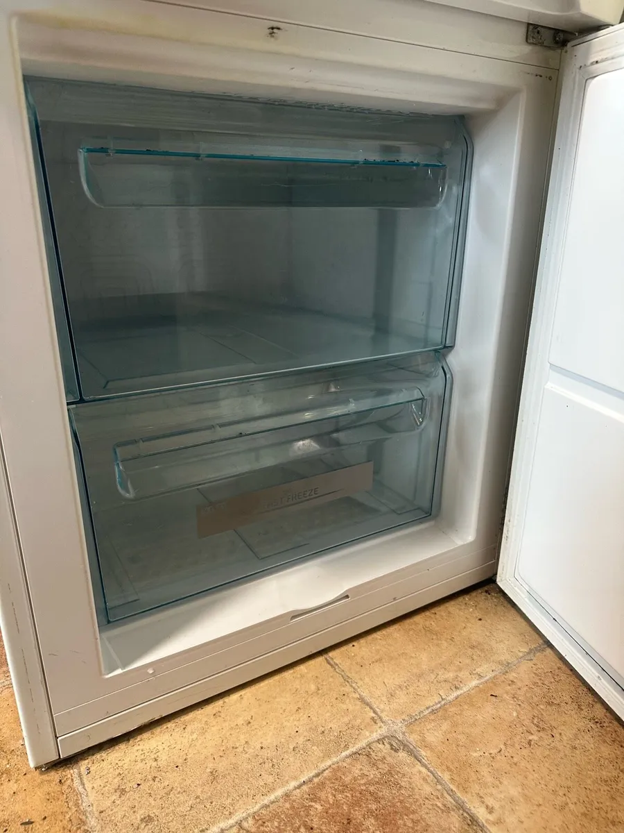 Fridge freezer - Image 3