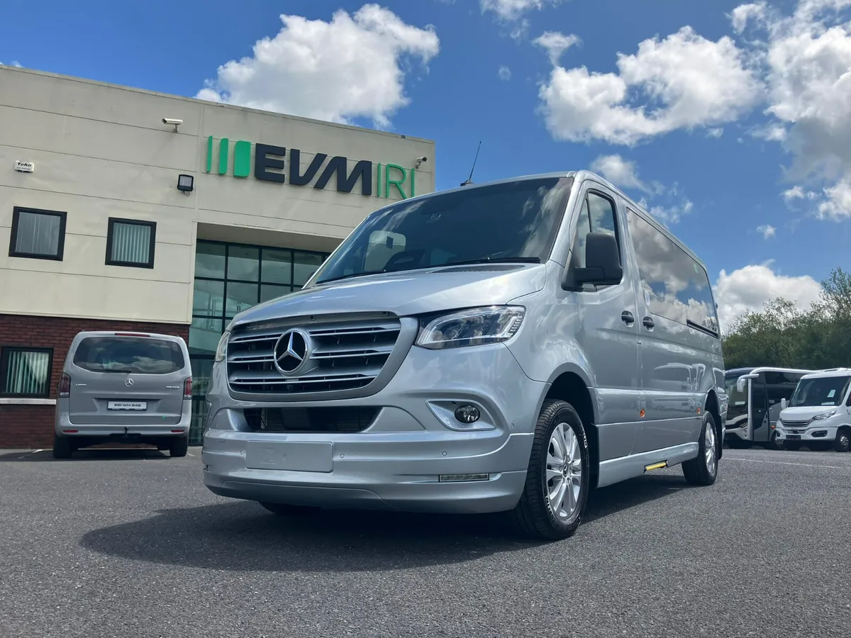 Mercedes-Benz Sprinter Transfer 23 – 10+D - Image 2