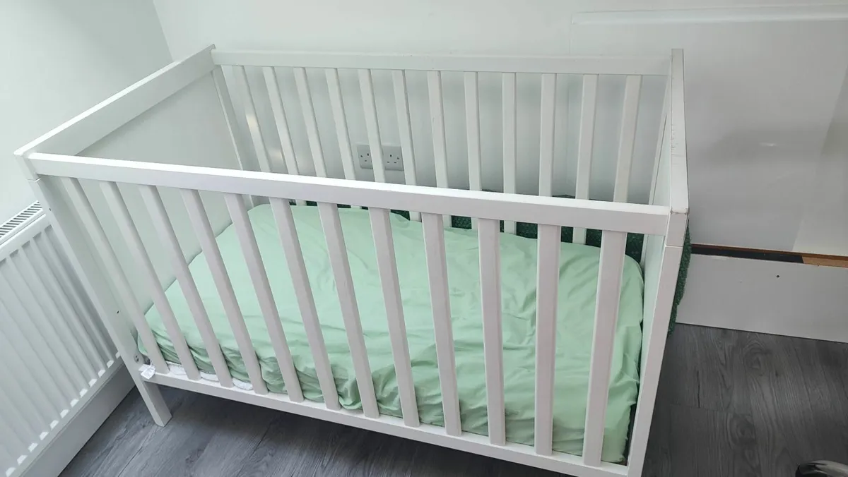 cot bed ikea sundvik - Image 1