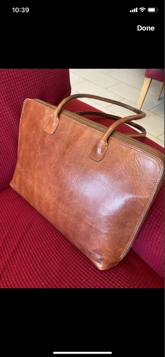 FREEWOMAN Leather Laptop Bag/ Briefcase - Image 1