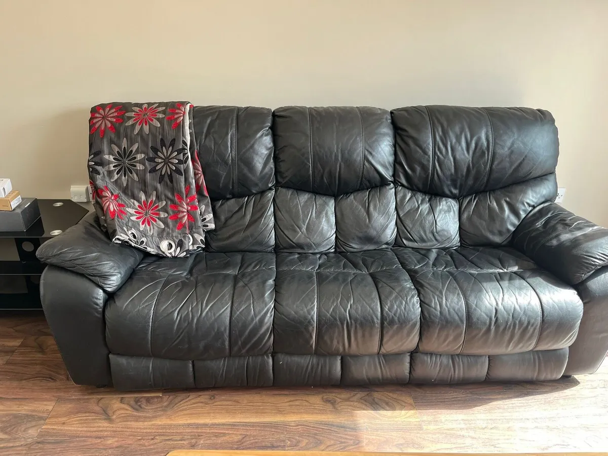 3 Seater Leather Sofa - Image 2