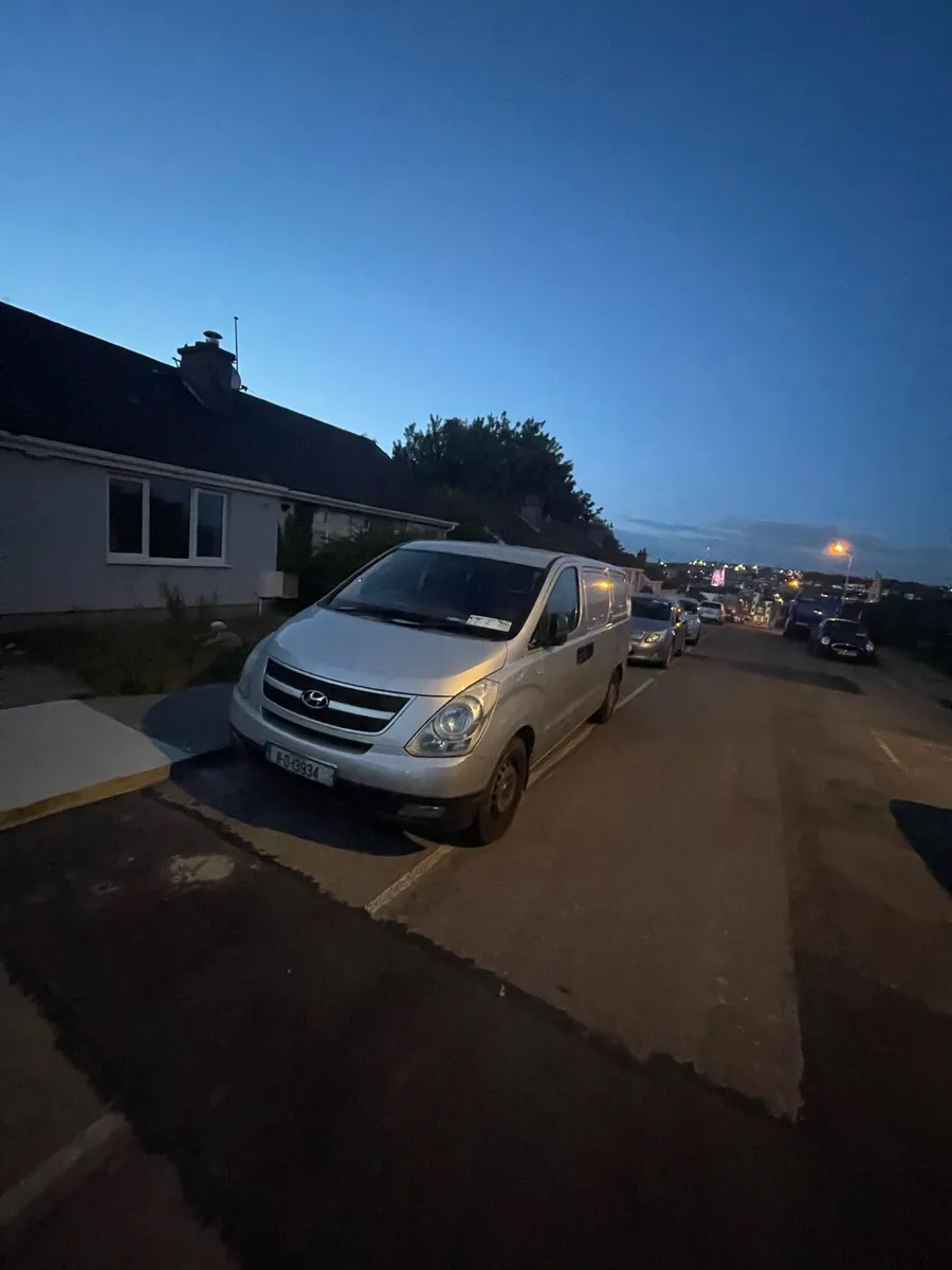 Hyundai ||| van 2011 - Image 3