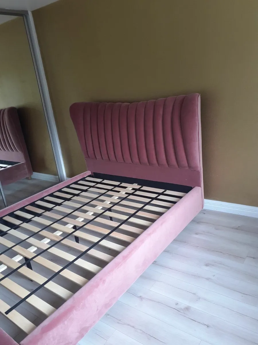 Bed - Image 2