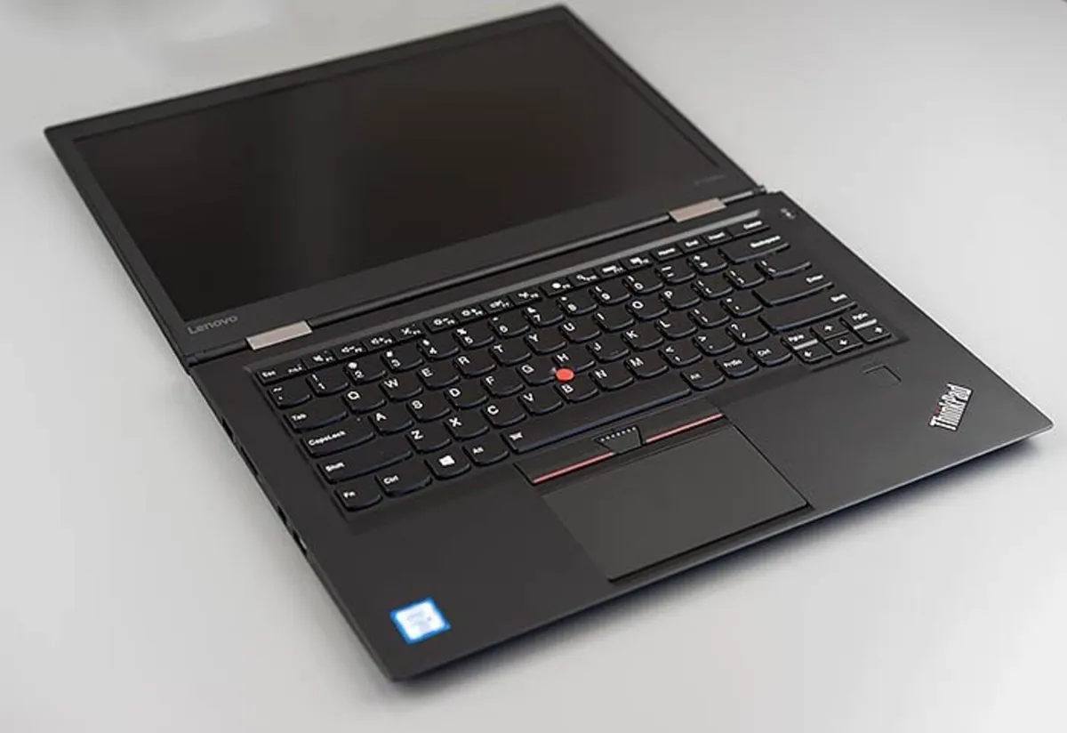 Lenovo ThinkPad Yoga i7 16 GB - Image 2