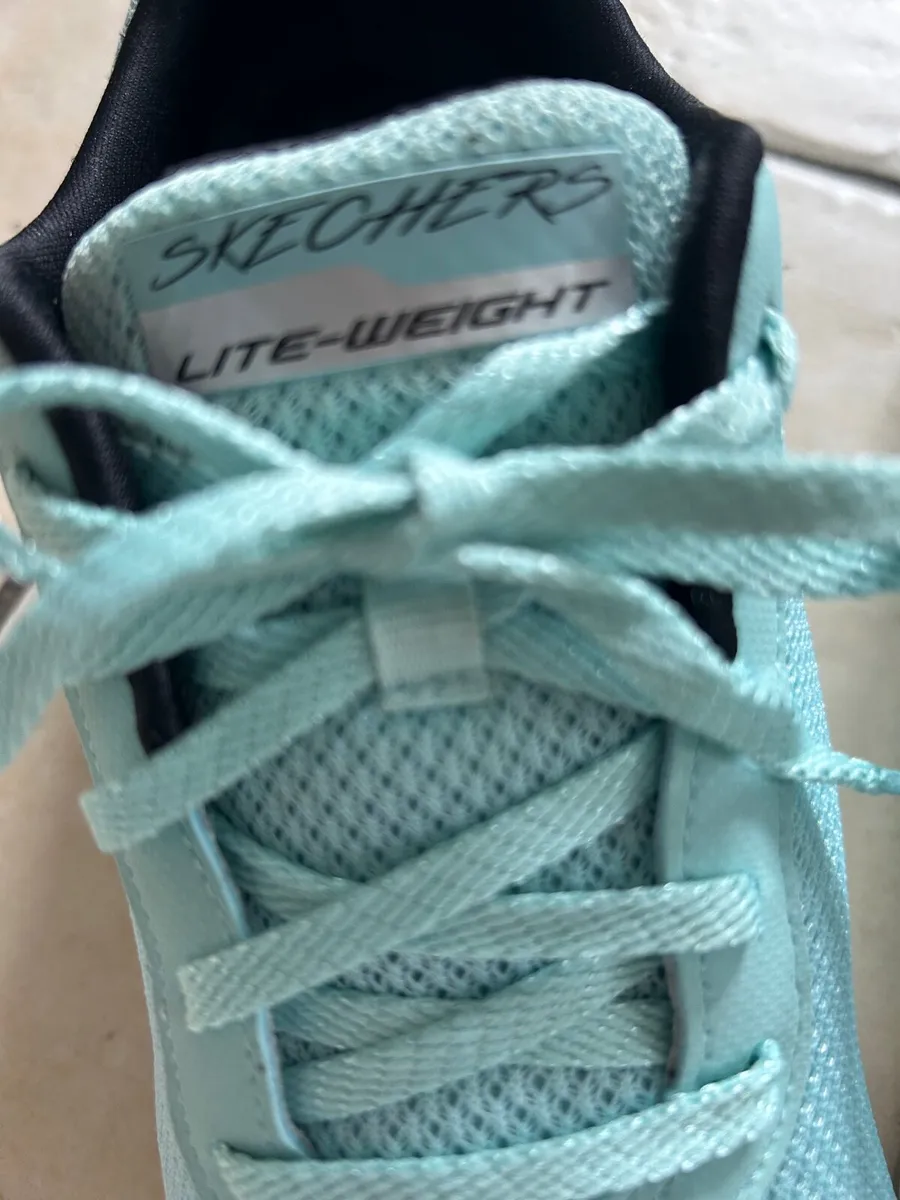 Sketchers Memory Foam - Image 2