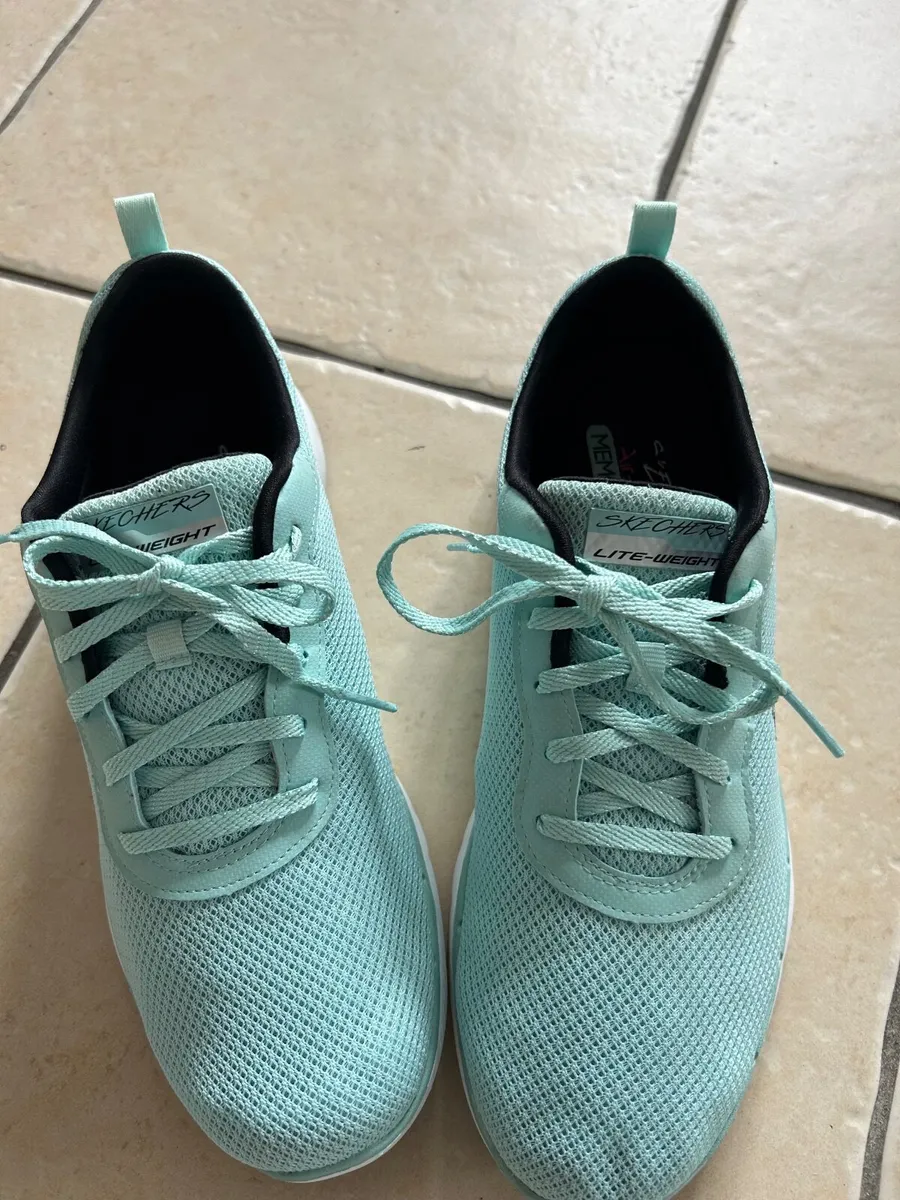 Sketchers Memory Foam - Image 4