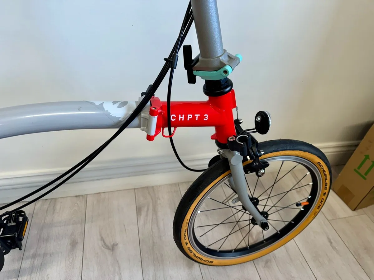 Brompton CHPT 3 V4 Folding Bike - Image 2