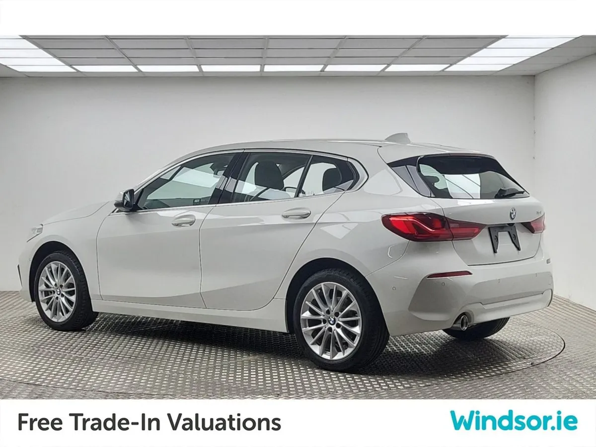 BMW 1 Series 118iPlay - Image 4