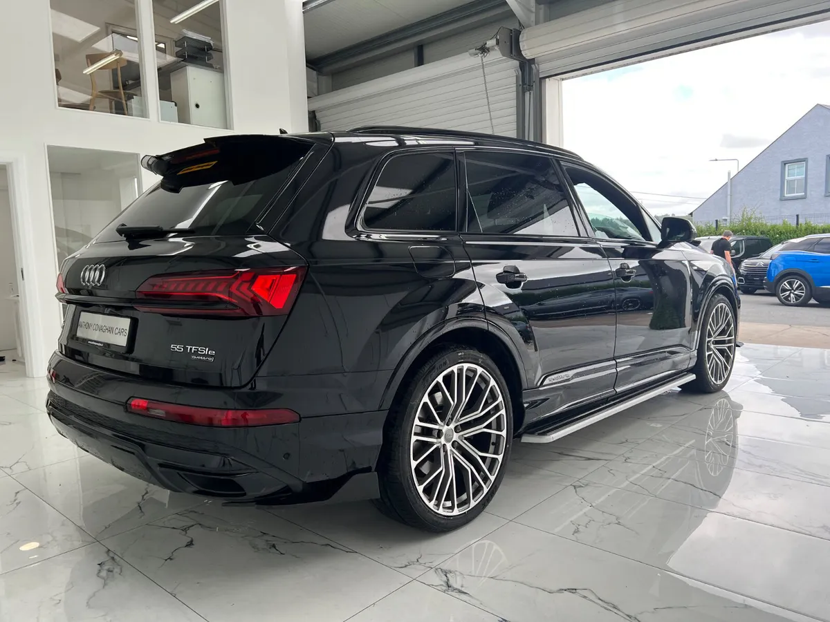 Audi Q7 2021 - Image 4
