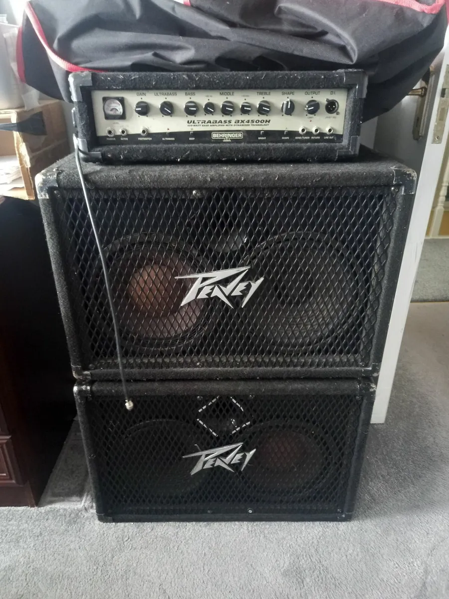Bass guitar amplification