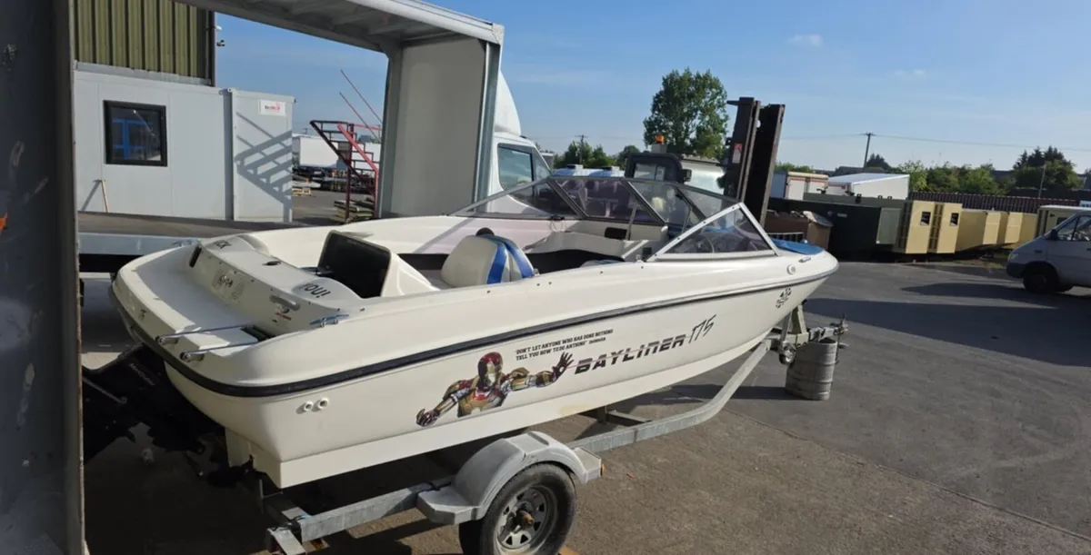 speedboat - Image 1