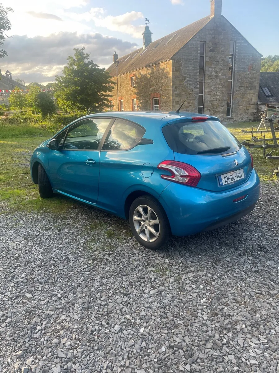 Peugeot 208 2013 - Image 4