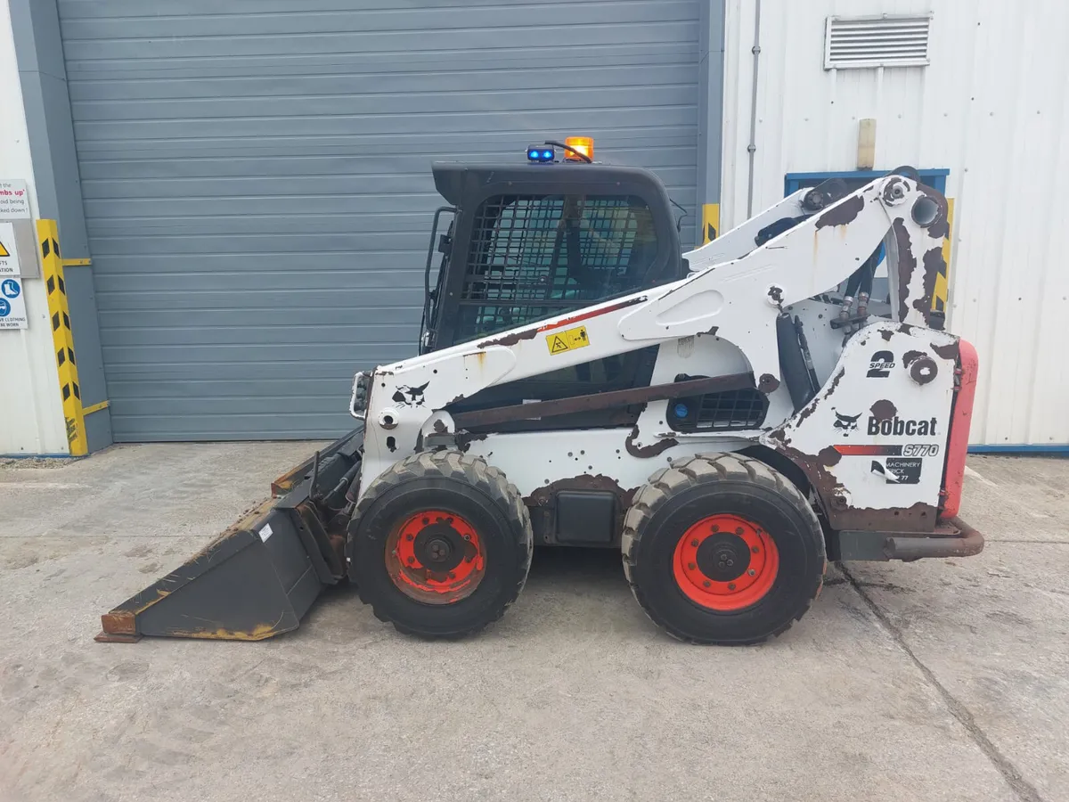 Bobcat 377 - Image 1