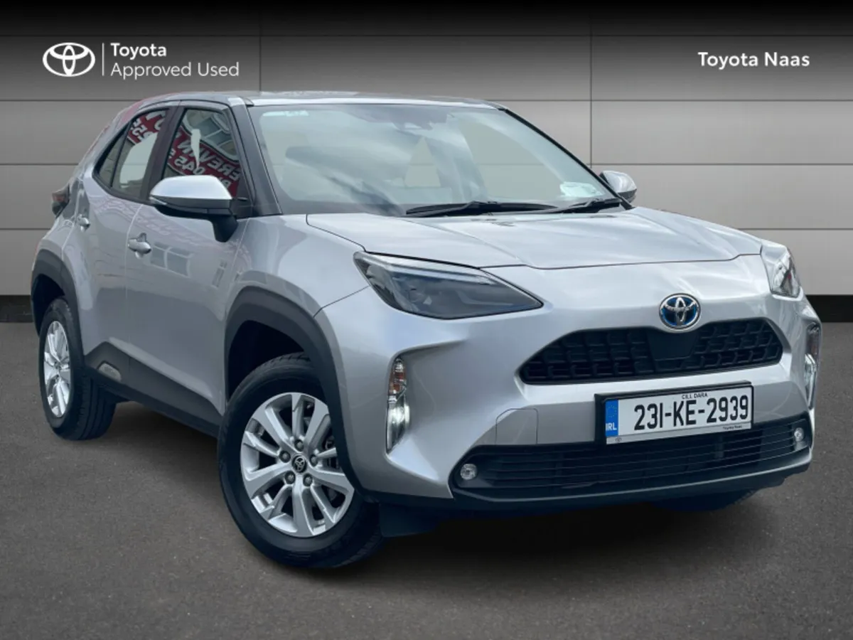 Toyota Yaris Cross CR LUNA 4DR AUTO - Image 1
