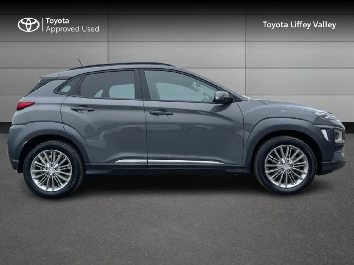 Hyundai KONA KAUAI EXECUTIVE 5DR - Image 3