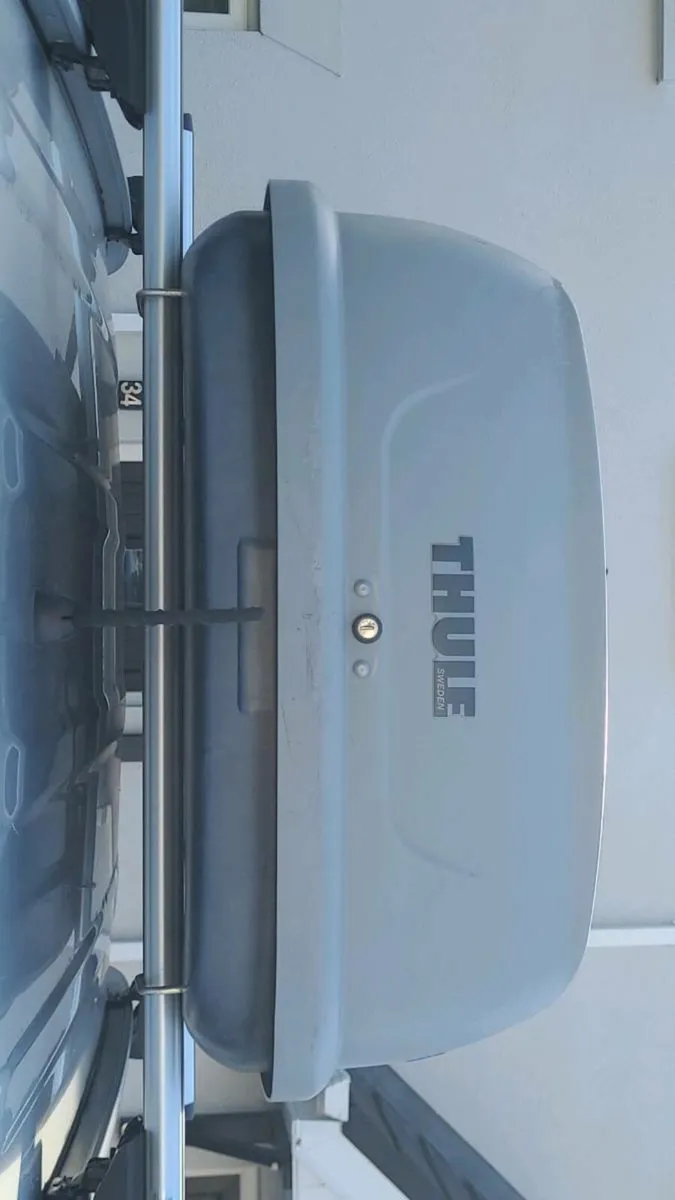 Roof box - Image 2