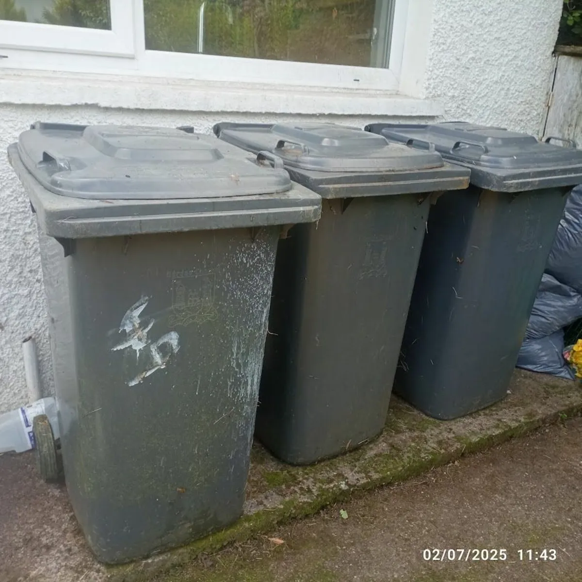 Wheelie Bins, 240 litres x 3 - Image 3
