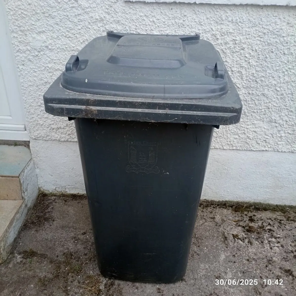 Wheelie Bins, 240 litres x 3 - Image 4