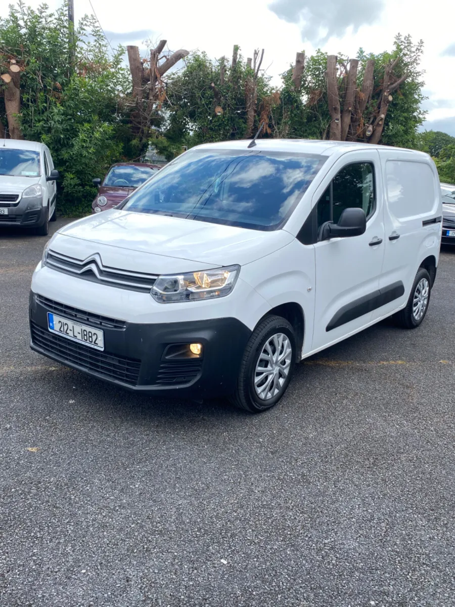 2021 Citroen Berlingo 3 Seats - Image 2