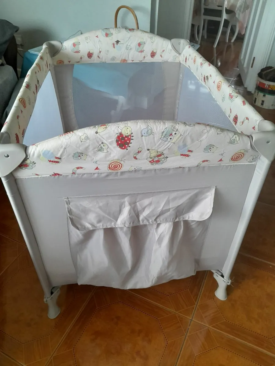 Travel cot mothercare - Image 2