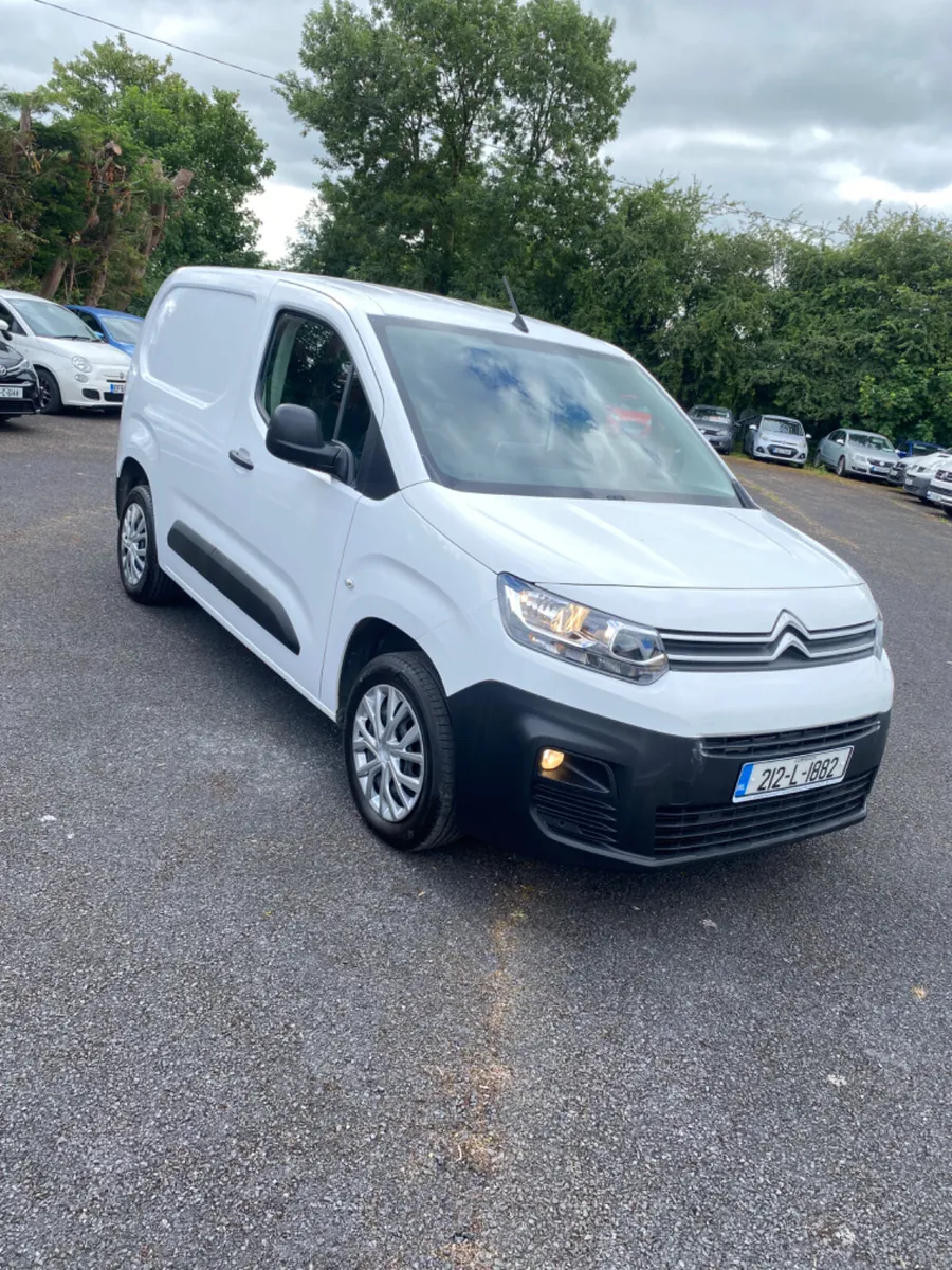 2021 Citroen Berlingo 3 Seats - Image 1