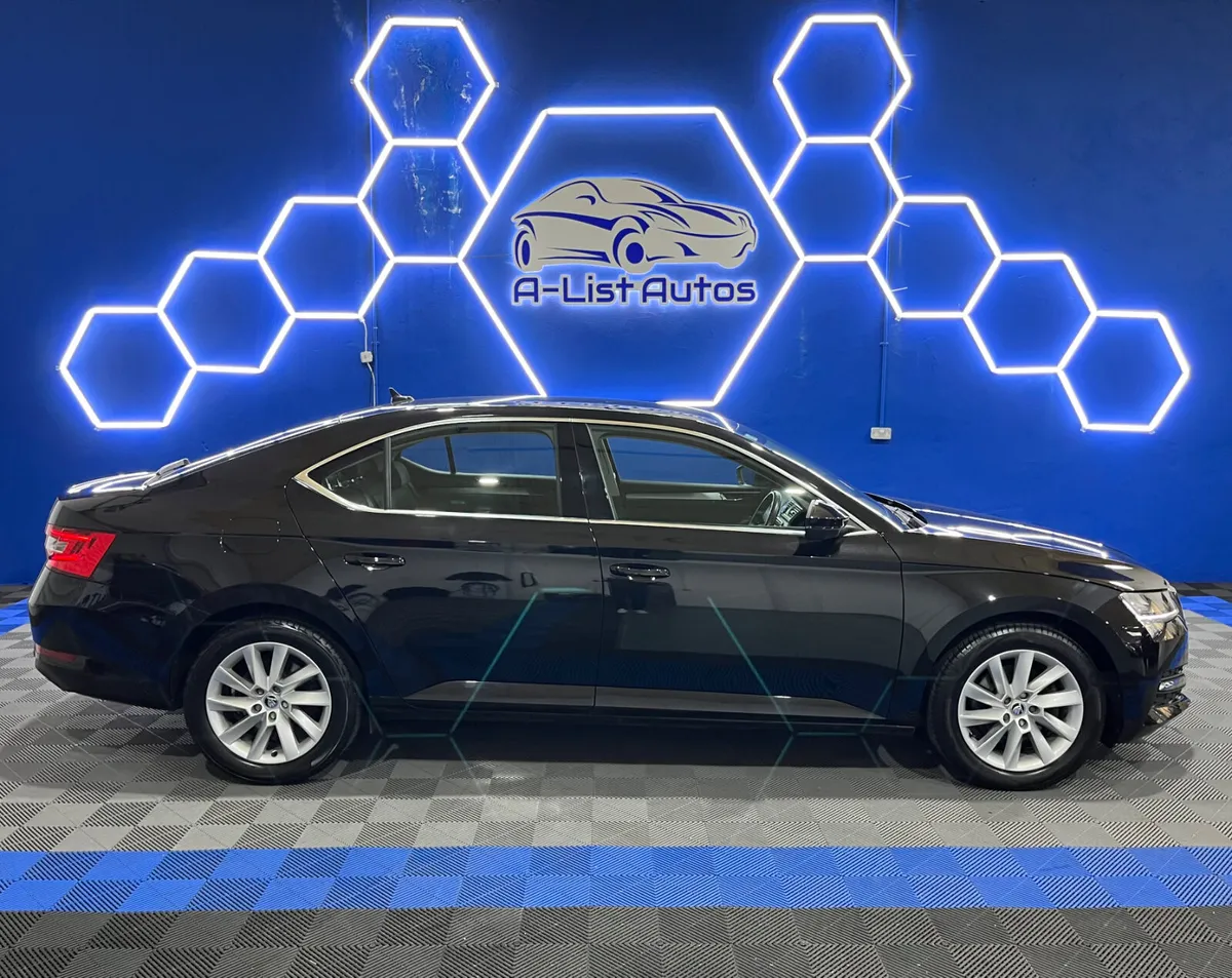 Skoda Superb 2.0TDI DSG Auto / FINANCE AVAILABLE - Image 2