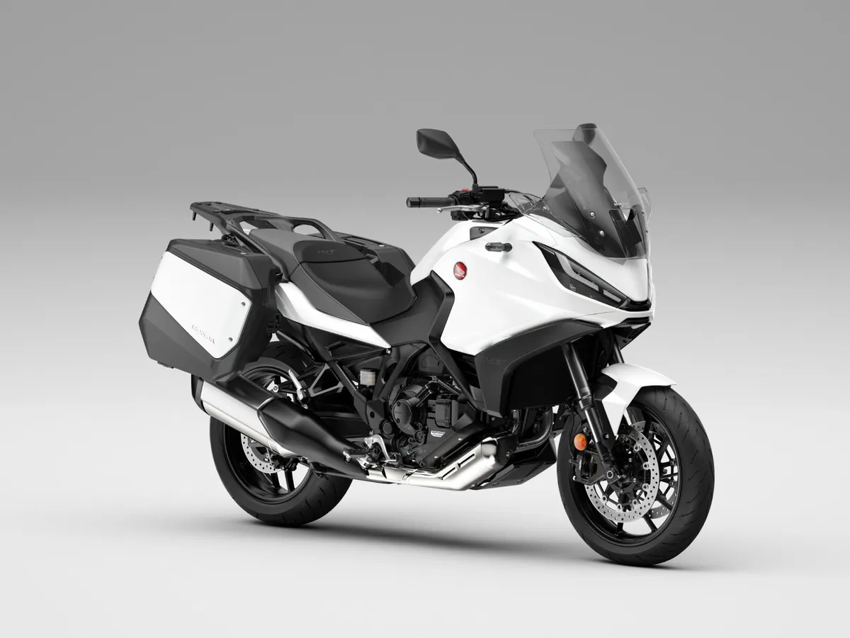 HONDA NT1100D **SPECIAL OFFER** - Image 1