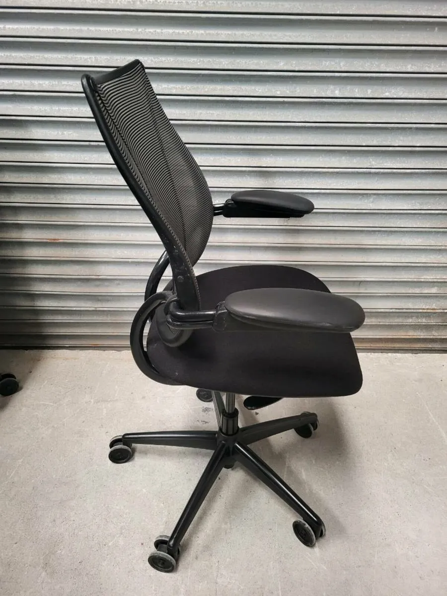 Humanscale Liberty Office Chairs. - Image 3